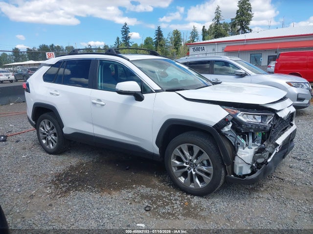 2T3A1RFV6LC133209 Toyota Rav4 Xle Premium