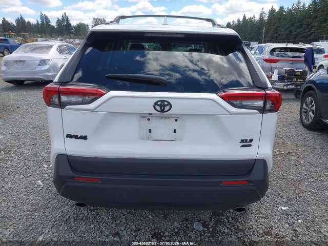 2T3A1RFV6LC133209 Toyota Rav4 Xle Premium