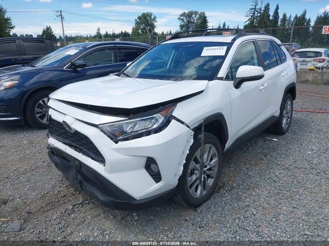 2T3A1RFV6LC133209 Toyota Rav4 Xle Premium