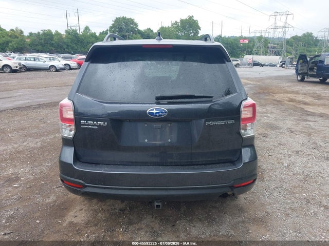 Subaru Forester 2.5i Premium 2018 JF2SJAGC5JH471156 Image 16