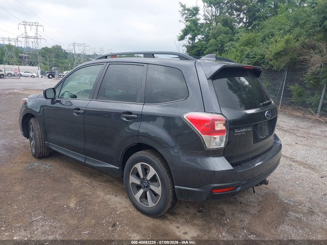 Subaru Forester 2.5i Premium 2018 JF2SJAGC5JH471156 Image 3