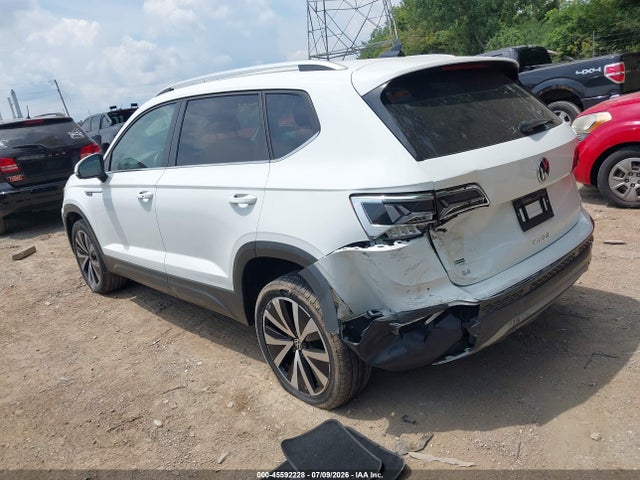 Продажа на аукционе авто 2024 Volkswagen Taos 1.5t Se, vin: 3VVSX7B22RM007619, номер лота: 45592228
