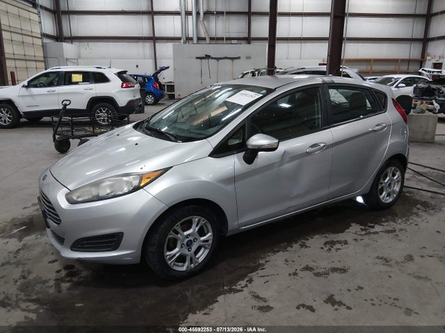 Ford FIESTA SE 2015 3FADP4EJ7FM213920 Image 2