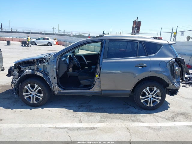 Toyota RAV4 LE 2017 JTMZFREV7HJ116476 Image 15