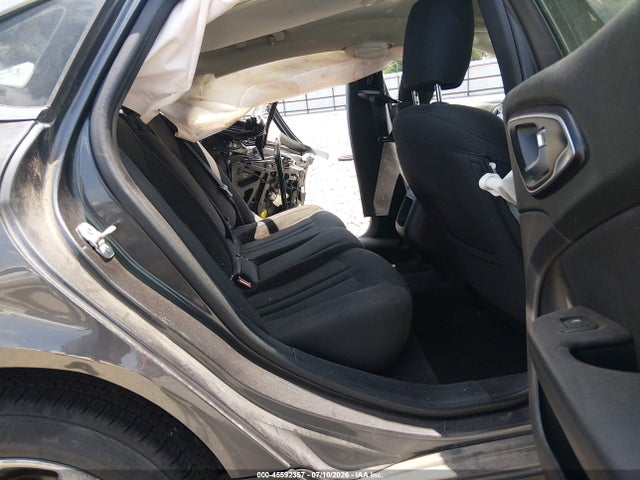 Продажа на аукционе авто 2016 Chrysler 200 Limited, vin: 1C3CCCAB5GN161967, номер лота: 45592357