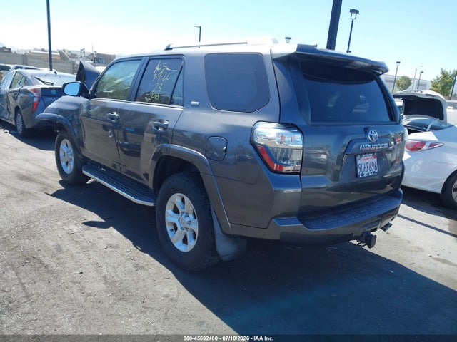 Toyota 4RUNNER SR5 2016 JTEZU5JR5G5139037 Image 3