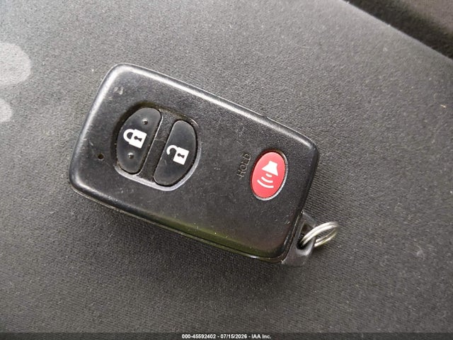 JTDKN3DU6F1903992 Toyota Prius Two