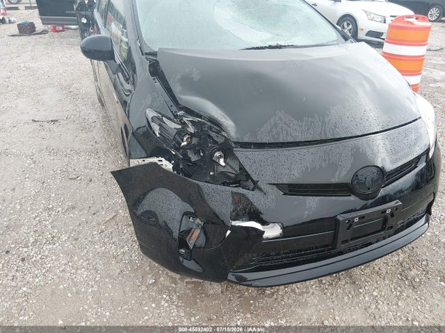 JTDKN3DU6F1903992 Toyota Prius Two