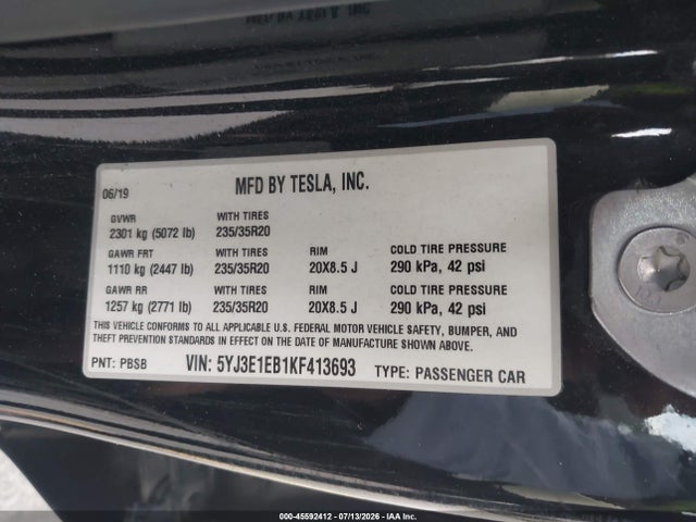 5YJ3E1EB1KF413693 Tesla Model 3 Long Range/performance