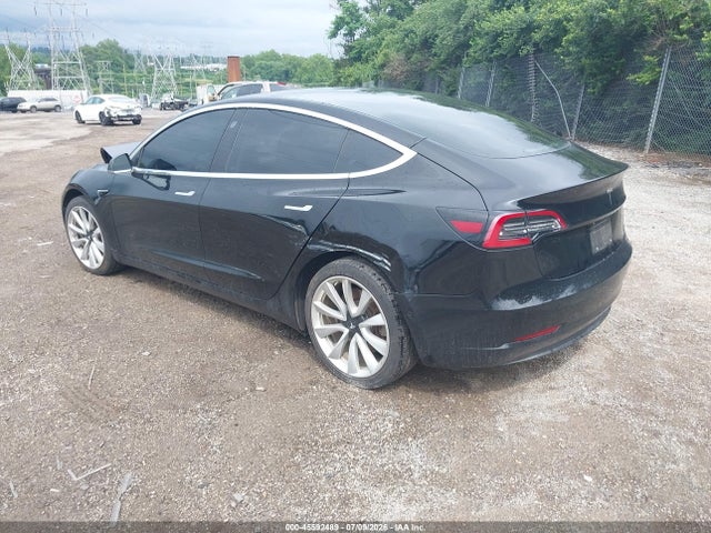 Tesla Model 3 Long Range/mid Range 2018 5YJ3E1EA3JF154579 Image 3