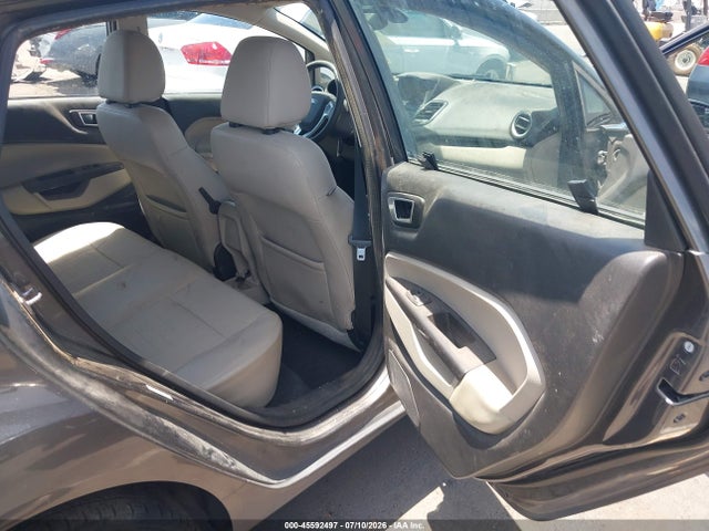 Ford Fiesta Titanium 2015 3FADP4FJ5FM110297 Image 8