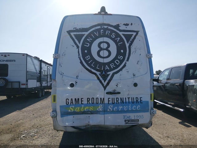 45592584 :رقم المزاد ، WD3PE8DC9E5923973 vin ، 2014 Mercedes-benz Sprinter 2500 High Roof مزاد بيع