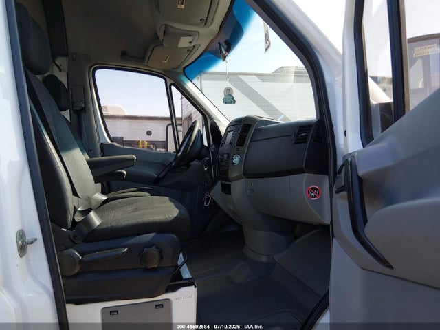 Auction sale of the 2014 Mercedes-benz Sprinter 2500 High Roof, vin: WD3PE8DC9E5923973, lot number: 45592584