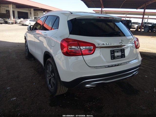 WDCTG4GB0FJ068948 Mercedes-Benz Gla 250 4matic