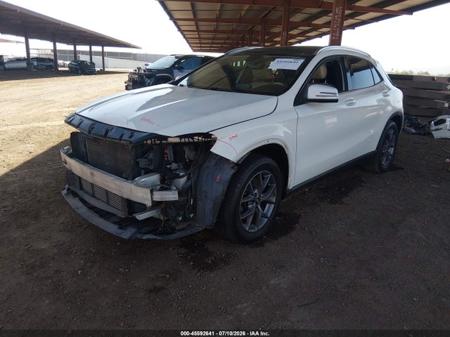 WDCTG4GB0FJ068948 Mercedes-Benz Gla 250 4matic