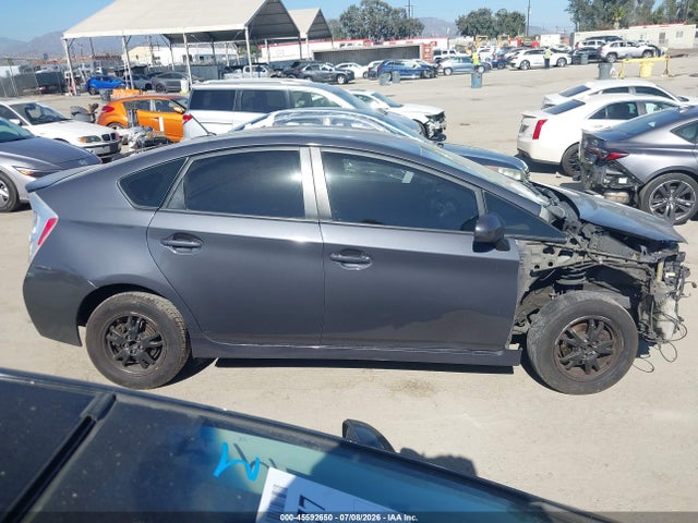 Toyota Prius Two 2014 JTDKN3DU9E1781613 Image 14