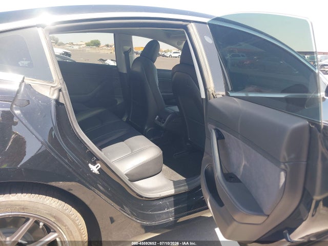 Tesla Model 3 Long Range/mid Range 2018 5YJ3E1EA7JF172356 Image 8