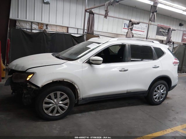 Nissan ROGUE S 2016 KNMAT2MT9GP606295 Image 15