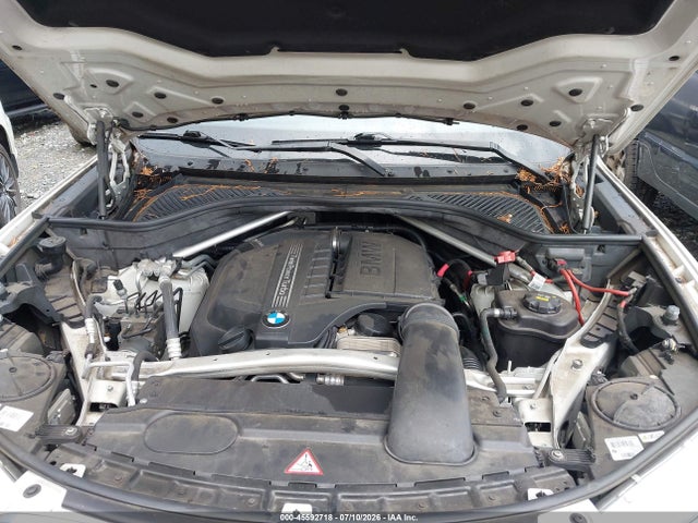 Продажа на аукционе авто 2015 Bmw X5 Xdrive35i, vin: 5UXKR0C52F0P08070, номер лота: 45592718