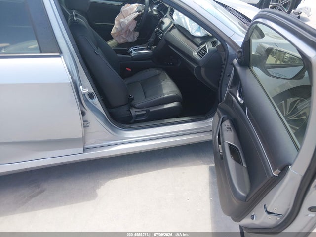 45592731 :رقم المزاد ، JHMFC1F79JX031329 vin ، 2018 Honda Civic Ex-l مزاد بيع