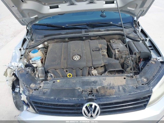 2013 Volkswagen Jetta 2.5l Se მანქანა იყიდება აუქციონზე, vin: 3VWDX7AJ4DM352656, აუქციონის ნომერი: 45592734