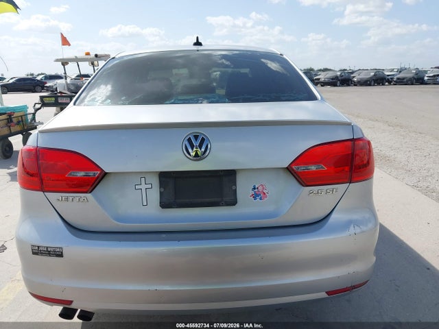 2013 Volkswagen Jetta 2.5l Se მანქანა იყიდება აუქციონზე, vin: 3VWDX7AJ4DM352656, აუქციონის ნომერი: 45592734