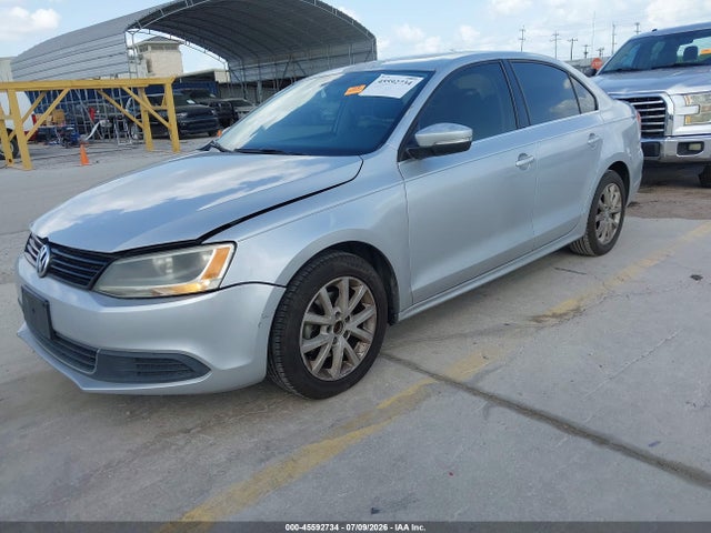 2013 Volkswagen Jetta 2.5l Se მანქანა იყიდება აუქციონზე, vin: 3VWDX7AJ4DM352656, აუქციონის ნომერი: 45592734
