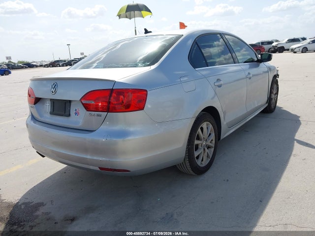 2013 Volkswagen Jetta 2.5l Se მანქანა იყიდება აუქციონზე, vin: 3VWDX7AJ4DM352656, აუქციონის ნომერი: 45592734