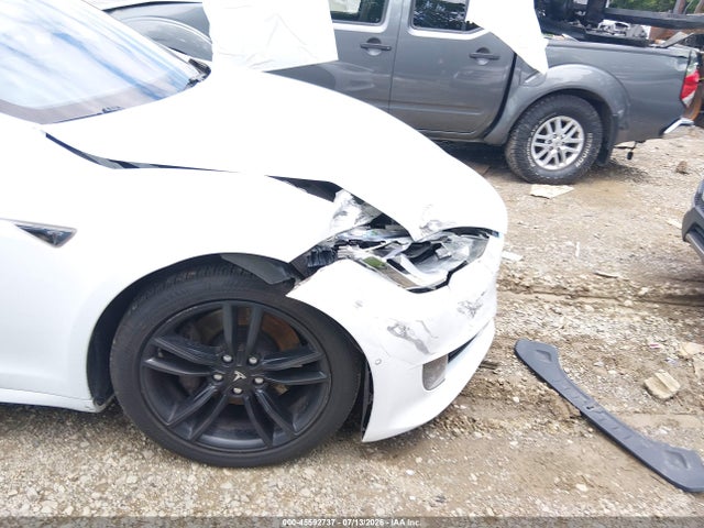 Tesla Model S 60/70/75/85 2016 5YJSA1E14GF158964 Image 20