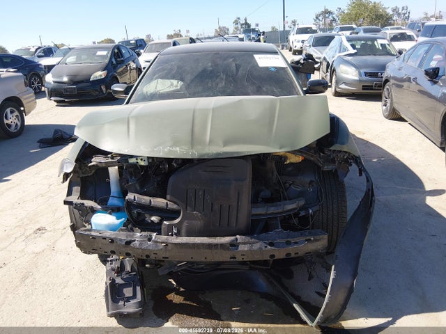 2C3CDXBG0NH243903 Dodge Charger Sxt Rwd