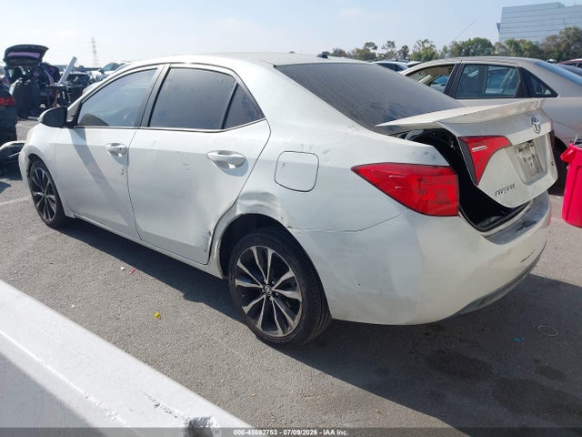Toyota COROLLA SE 2017 5YFBURHE7HP608472 Image 3