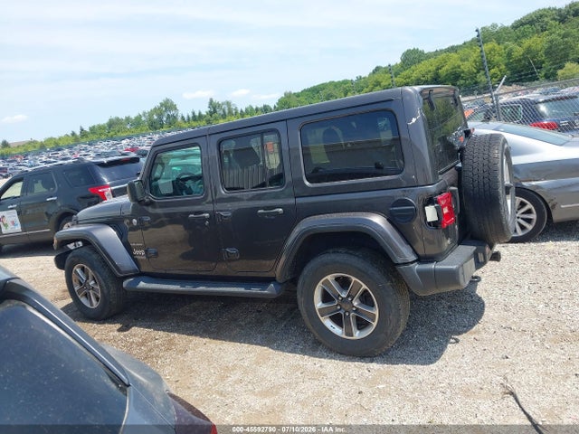 2018 Jeep Wrangler Unlimited Sahara 4x4 მანქანა იყიდება აუქციონზე, vin: 1C4HJXEG5JW324915, აუქციონის ნომერი: 45592790
