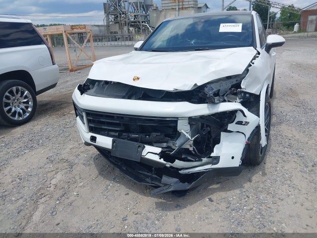 Porsche Cayenne Coupe 2024 WP1BA2AY1RDA56488 Image 17