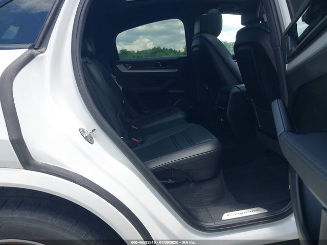 Porsche Cayenne Coupe 2024 WP1BA2AY1RDA56488 Image 8