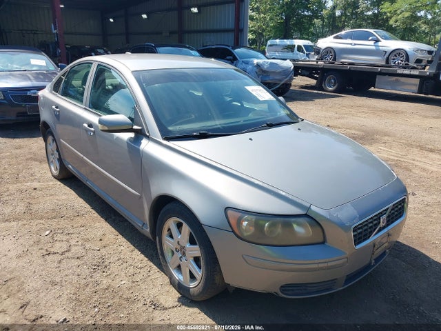 2006 Volvo S40 2.4i მანქანა იყიდება აუქციონზე, vin: YV1MS390862215858, აუქციონის ნომერი: 45592821