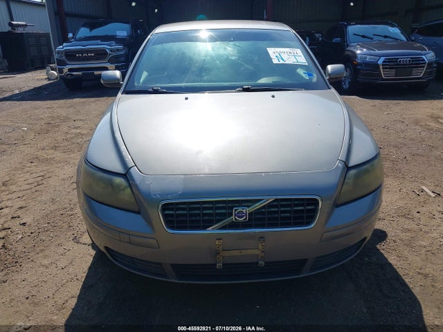 2006 Volvo S40 2.4i მანქანა იყიდება აუქციონზე, vin: YV1MS390862215858, აუქციონის ნომერი: 45592821