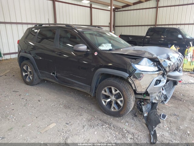 45592842 :رقم المزاد ، 1C4PJMBS3GW163721 vin ، 2016 Jeep Cherokee Trailhawk مزاد بيع