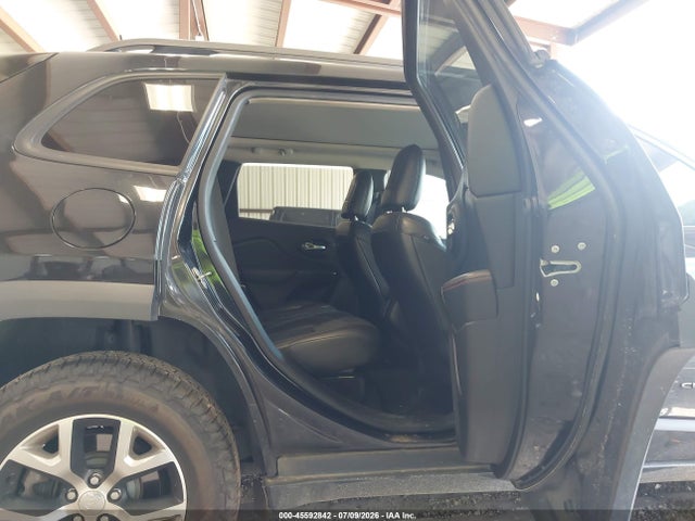 45592842 :رقم المزاد ، 1C4PJMBS3GW163721 vin ، 2016 Jeep Cherokee Trailhawk مزاد بيع