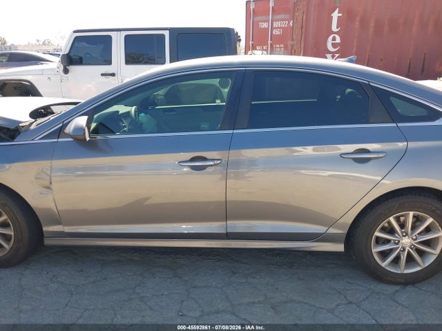 Hyundai SONATA SE 2019 5NPE24AF3KH752095 Image 14