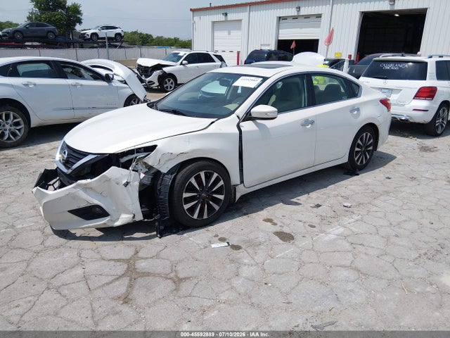 2017 Nissan Altima 2.5 Sv მანქანა იყიდება აუქციონზე, vin: 1N4AL3AP5HC473272, აუქციონის ნომერი: 45592889