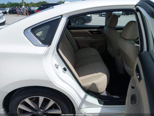 2017 Nissan Altima 2.5 Sv მანქანა იყიდება აუქციონზე, vin: 1N4AL3AP5HC473272, აუქციონის ნომერი: 45592889