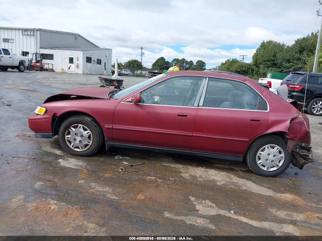 1995 Honda Accord Lx/ex მანქანა იყიდება აუქციონზე, vin: 1HGCD5637SA163047, აუქციონის ნომერი: 45592914