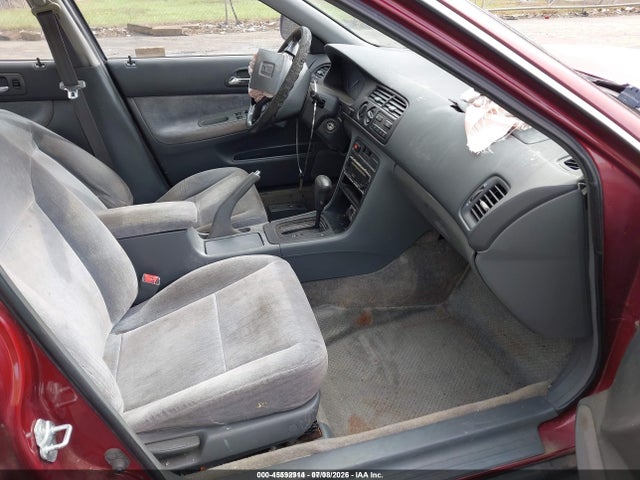1995 Honda Accord Lx/ex მანქანა იყიდება აუქციონზე, vin: 1HGCD5637SA163047, აუქციონის ნომერი: 45592914
