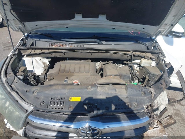 5TDJKRFH9GS228375 Toyota Highlander Xle V6
