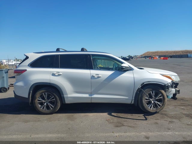 5TDJKRFH9GS228375 Toyota Highlander Xle V6