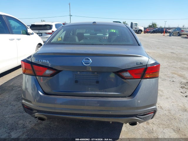 1N4BL4CV6NN402569 Nissan Altima Sr Fwd