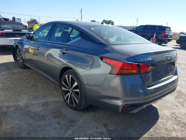 1N4BL4CV6NN402569 Nissan Altima Sr Fwd