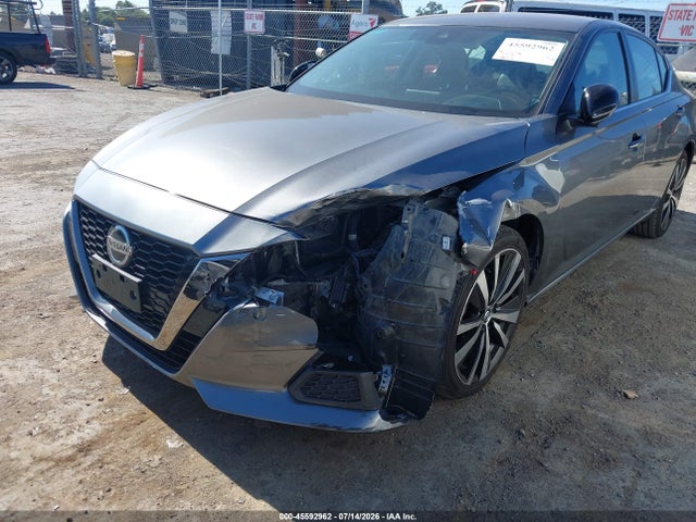 1N4BL4CV6NN402569 Nissan Altima Sr Fwd
