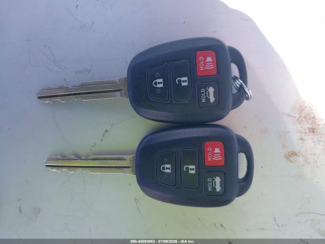 2015 Toyota Corolla Le/le Plus/le Premium მანქანა იყიდება აუქციონზე, vin: 5YFBURHE4FP195388, აუქციონის ნომერი: 45593062