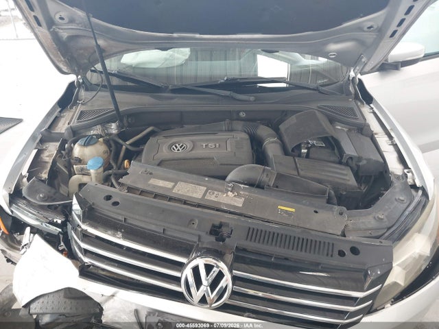 45593069 :رقم المزاد ، 1VWAT7A38FC064384 vin ، 2015 Volkswagen Passat 1.8t S مزاد بيع